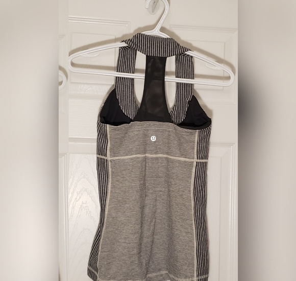 Lululemon Racer Back - Picture 2 of 2